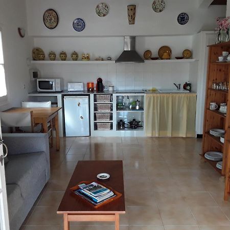Апартаменты Apartamento En Calan Blanes, Ciutadella Кала-эн-Бланес Экстерьер фото