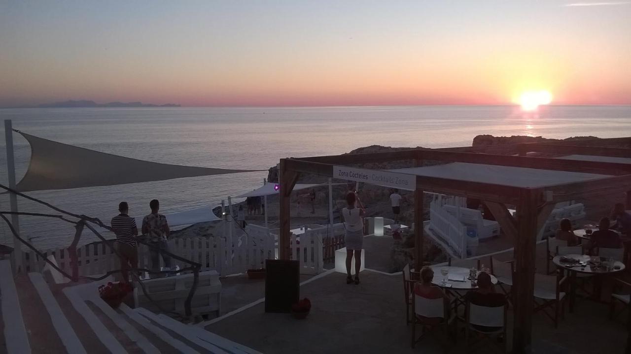 Апартаменты Apartamento En Calan Blanes, Ciutadella Кала-эн-Бланес Экстерьер фото